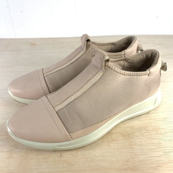 Ecco Flexure Runners Womens Pink Slip On Breathable Active Shoe Size 6 - Picture 2 of 7